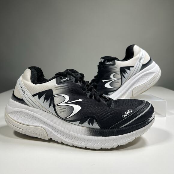 gdefy Shoes - GDEFY Shoes Women’s 7 Black And White Athletic Sneakers
